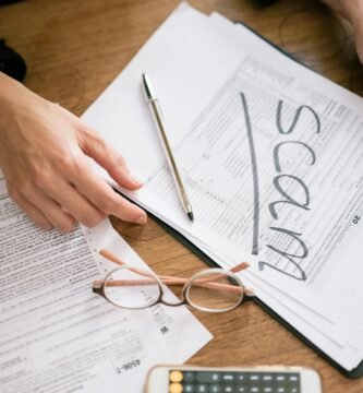 Formulario de seguridad social y documentos