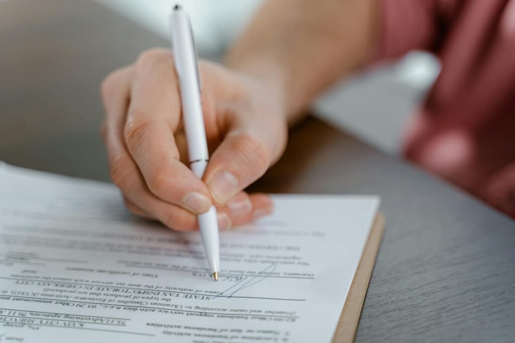 Firma de contrato laboral — OPS vs contrato laboral