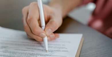 Firma de contrato laboral — OPS vs contrato laboral